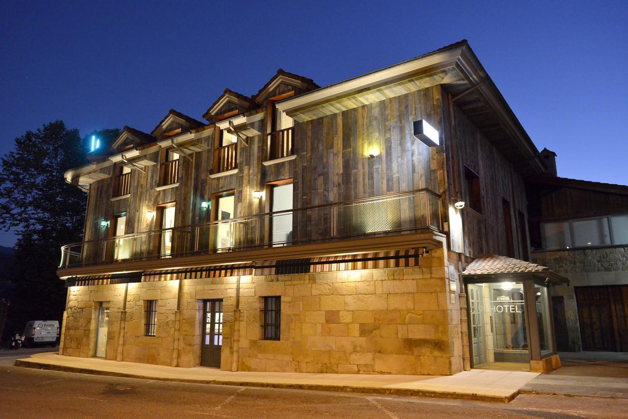 Hotel La Alfonsina Santibanez de Villacarriedo Екстер'єр фото